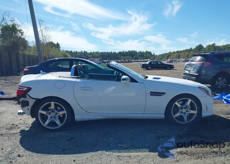 2014 Mercedes-Benz Slk 250 z USA, uszkodzony, nr VIN WDDPK4HA9EF087839